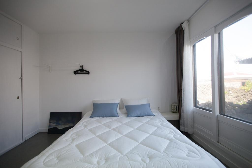Choonhee Pension Jeju Extérieur photo